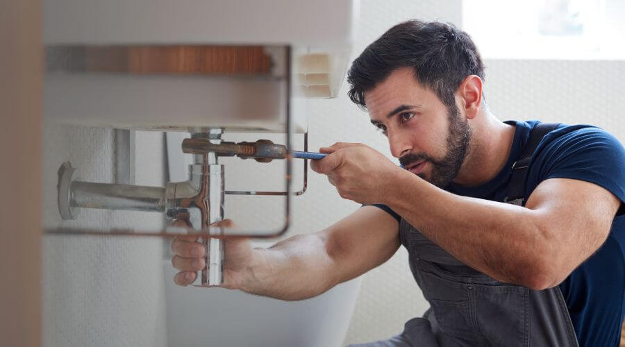 Expert burst pipe repair services in Elkview, WV